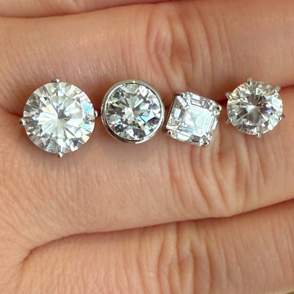 4 Stud Earrings